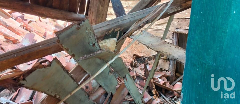 Maison de village T5 à Pedrógão de 229 m²