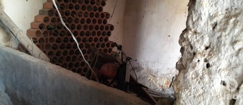 Maison de village T5 à Pedrógão de 229 m²