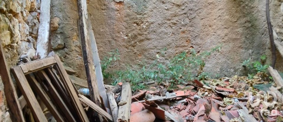 Maison de village T5 à Pedrógão de 229 m²