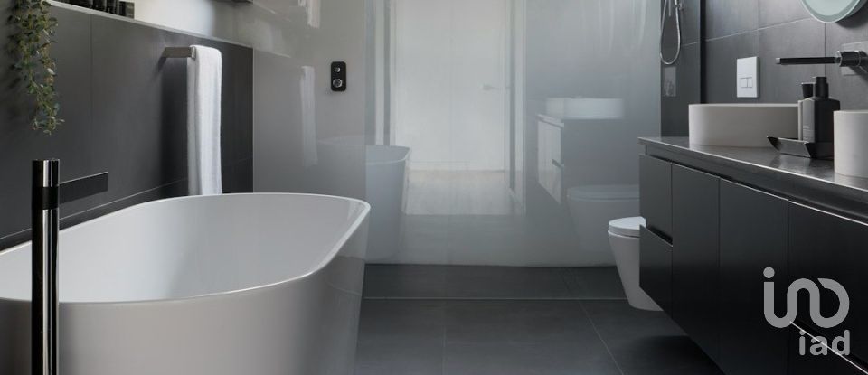 Apartamento T2 em Lordelo Do Ouro E Massarelos de 104 m²