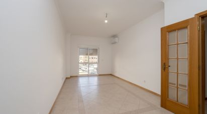 Apartment T2 in Setúbal (São Sebastião) of 78 m²