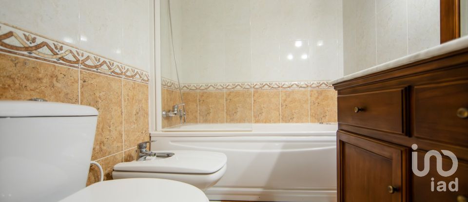 Apartment T2 in Setúbal (São Sebastião) of 78 m²