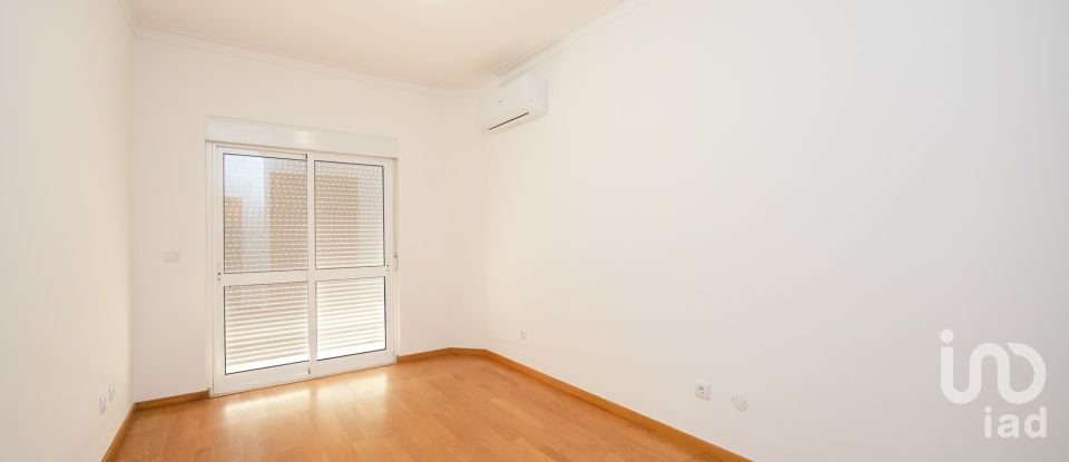 Apartment T2 in Setúbal (São Sebastião) of 78 m²