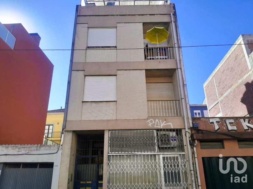 Apartamento T2 em Paranhos de 71 m²