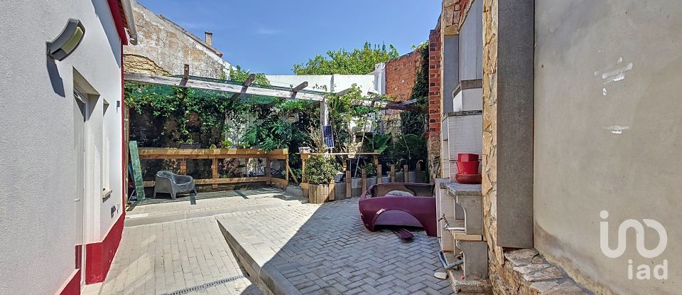 House T3 in Maxial e Monte Redondo of 254 m²