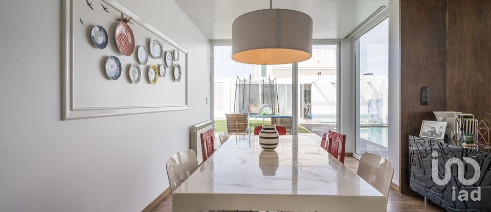 Moradia T4 em Ovar, São João, Arada e São Vicente de Pereira Jusã de 198 m²