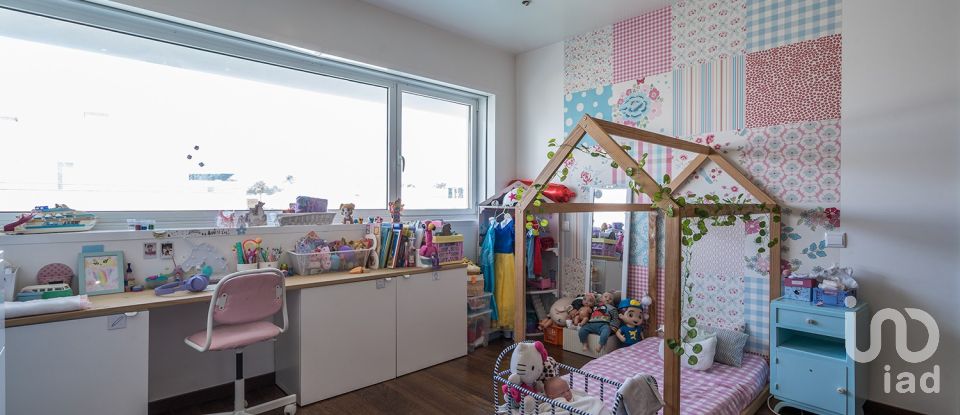 Moradia T4 em Ovar, São João, Arada e São Vicente de Pereira Jusã de 198 m²