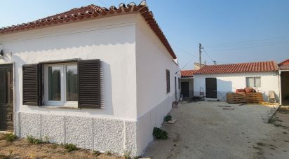Maison T4 à Abrigada e Cabanas de Torres de 101 m²