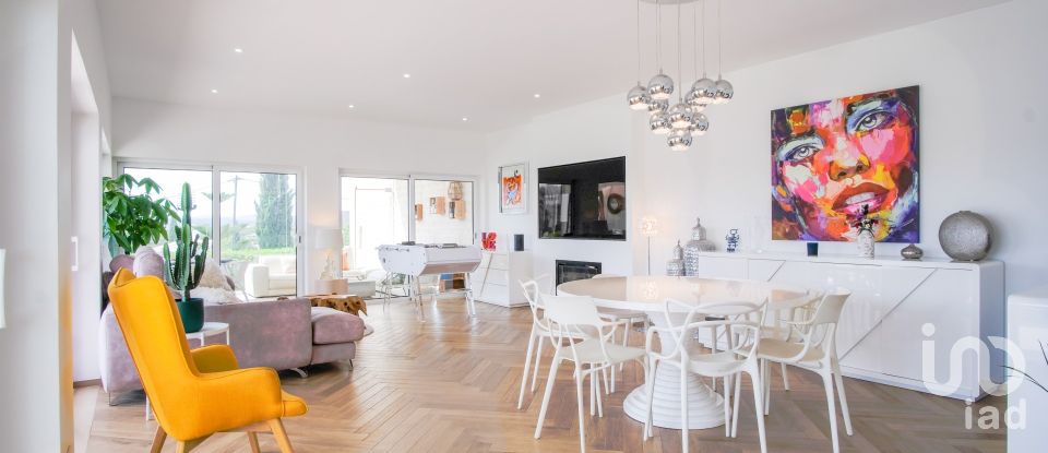 Maison T4 à Mexilhoeira Grande de 255 m²