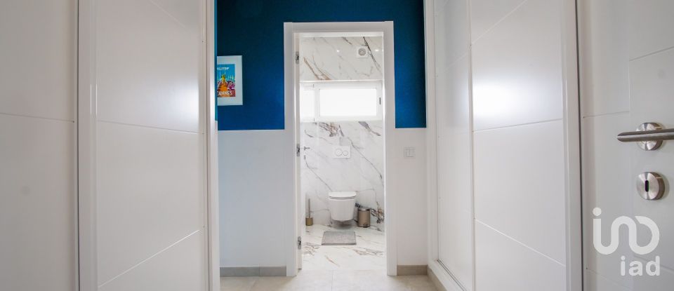 Maison T4 à Mexilhoeira Grande de 255 m²