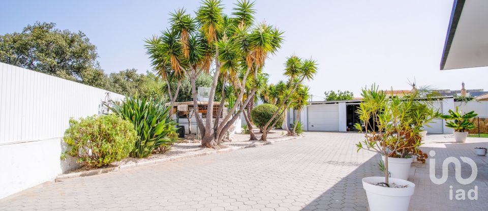 Maison T4 à Mexilhoeira Grande de 255 m²