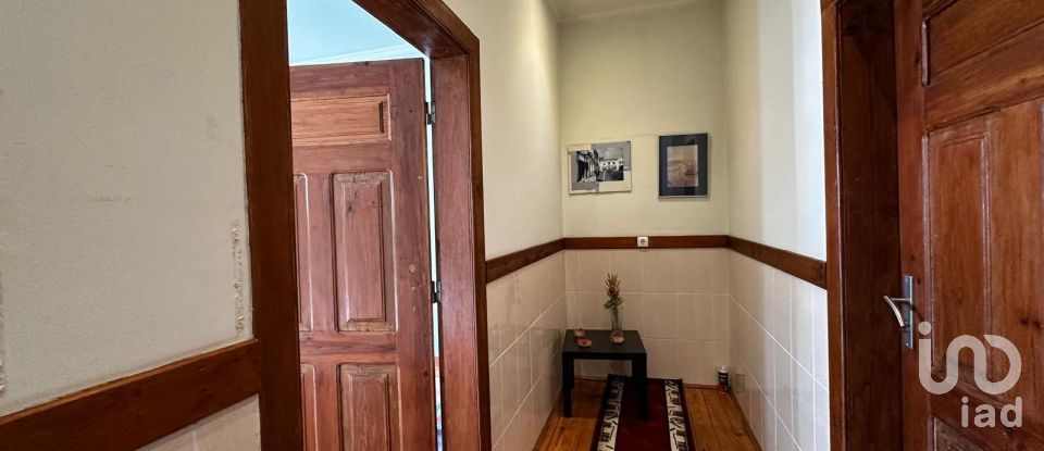 Prédio em Albergaria-a-Velha e Valmaior de 204 m²