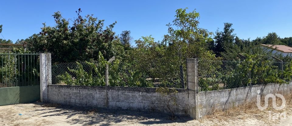 Terrain à bâtir à Pinhal Novo de 2 250 m²