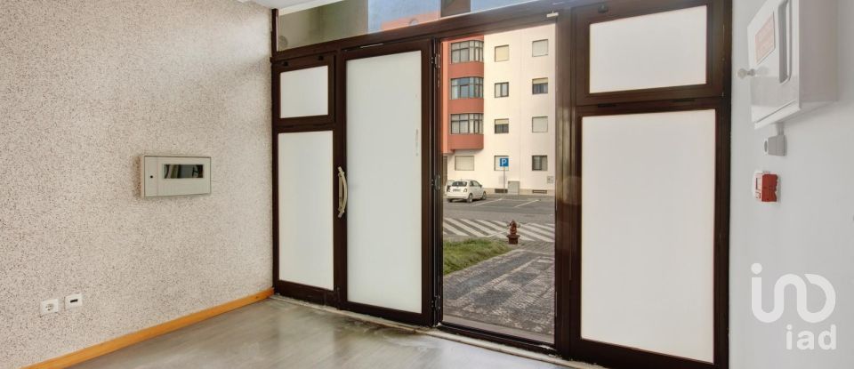 Shop / premises commercial in Peniche of 127 m²