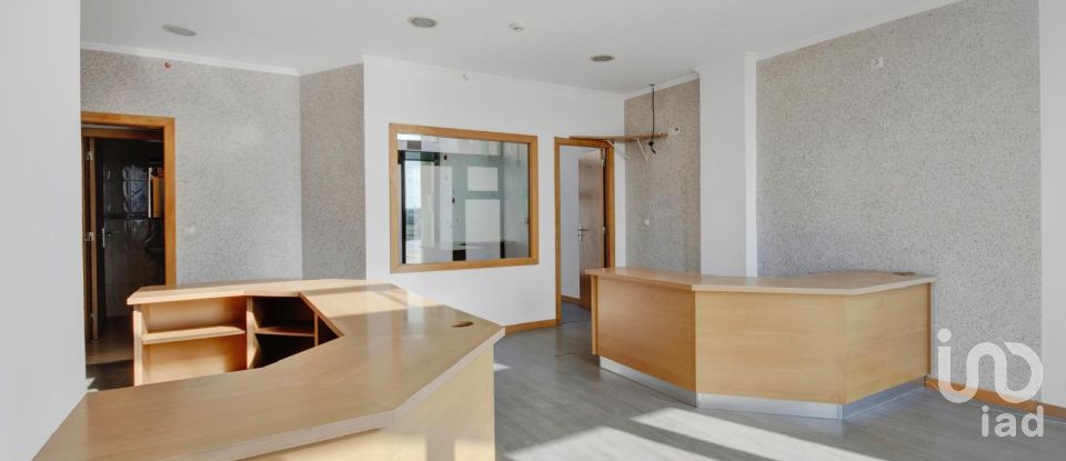 Shop / premises commercial in Peniche of 127 m²