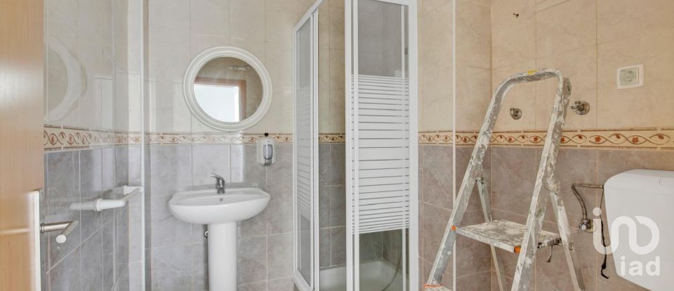 Shop / premises commercial in Peniche of 127 m²