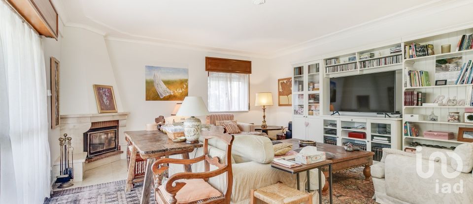 Apartment T3 in Cascais e Estoril of 142 m²