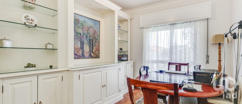 Apartment T3 in Cascais e Estoril of 142 m²