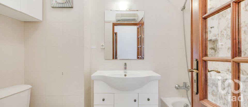 Apartment T3 in Cascais e Estoril of 142 m²