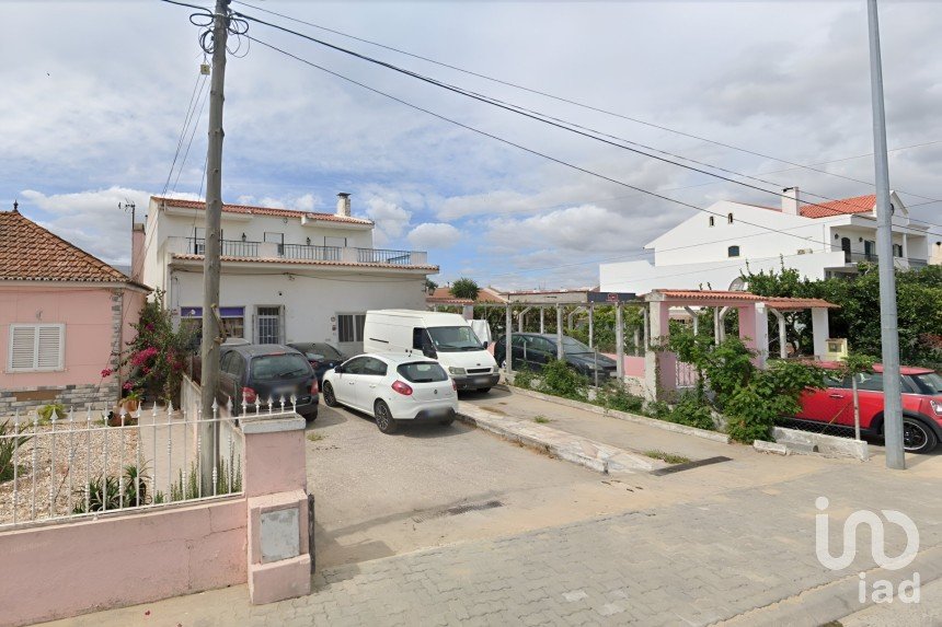 Habitação T6 em Samora Correia de 333 m²