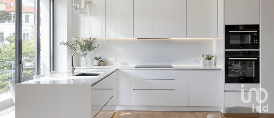 Apartamento T2 em Lordelo Do Ouro E Massarelos de 101 m²