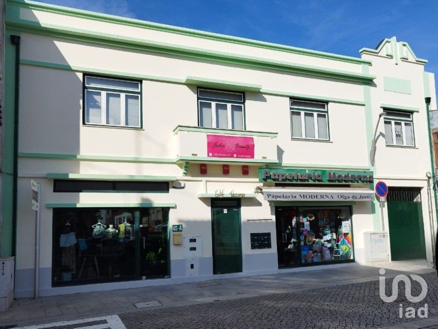 Prédio em Albergaria-a-Velha e Valmaior de 204 m²