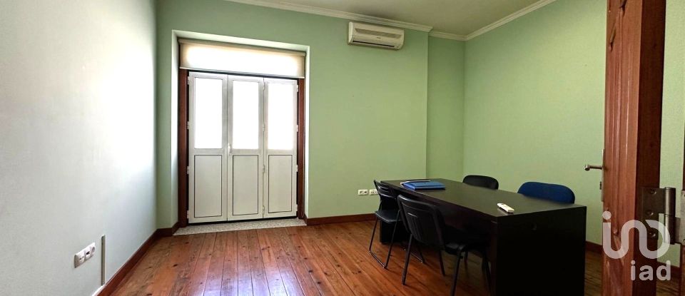 Prédio em Albergaria-a-Velha e Valmaior de 204 m²