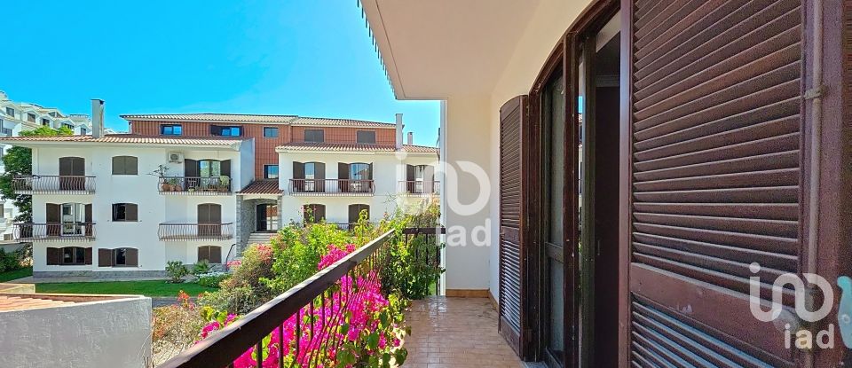 Duplex T4 in Carcavelos e Parede of 235 m²