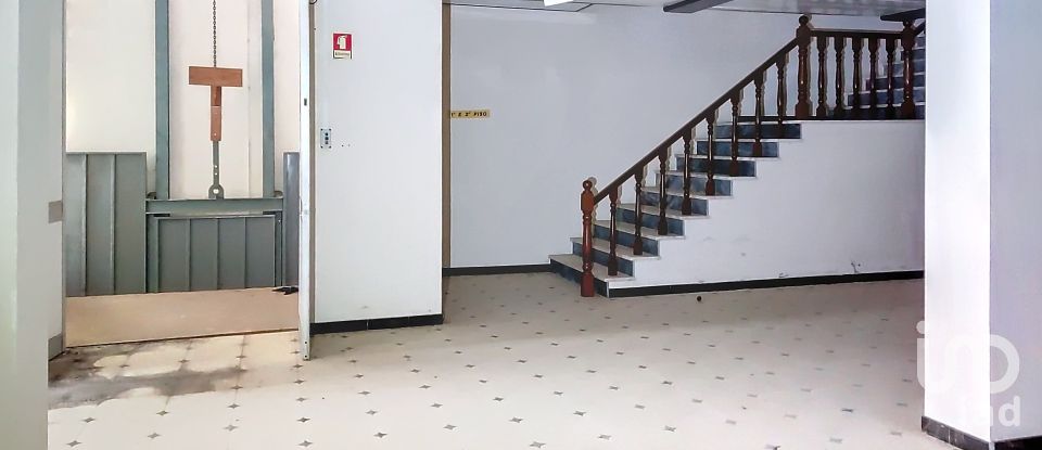 Boutique/Local commercial à Nossa Senhora das Misericórdias de 1 446 m²