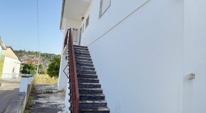 House T3 in Abrã of 231 m²