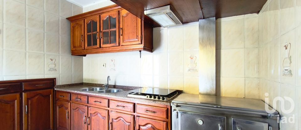 Moradia T3 em Santa Marta de Portuzelo de 160 m²