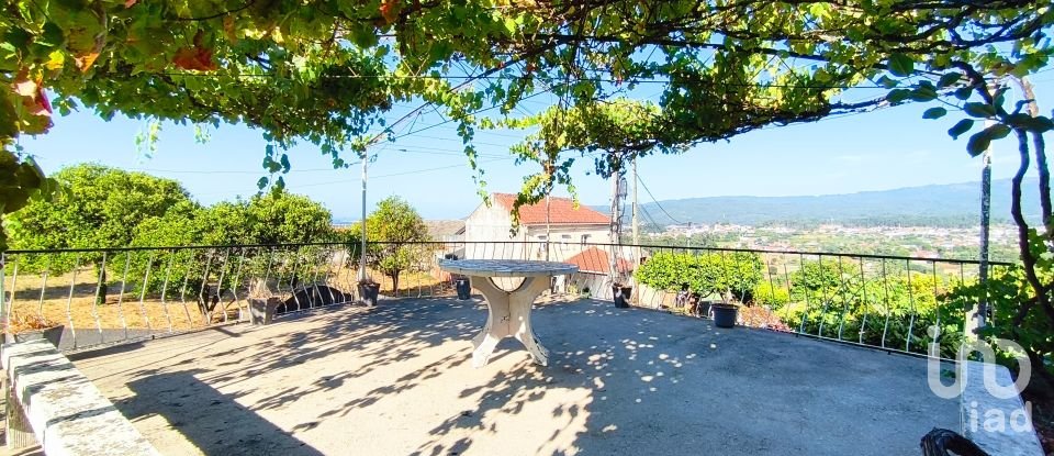 Moradia T3 em Santa Marta de Portuzelo de 160 m²