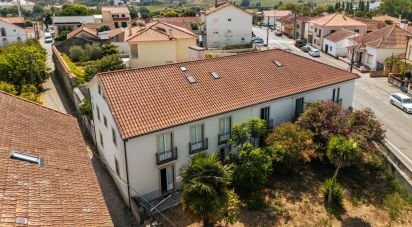 Maison T18 à Parceiros e Azoia de 764 m²