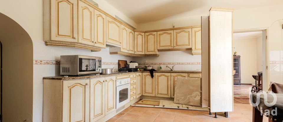 Maison T18 à Parceiros e Azoia de 764 m²