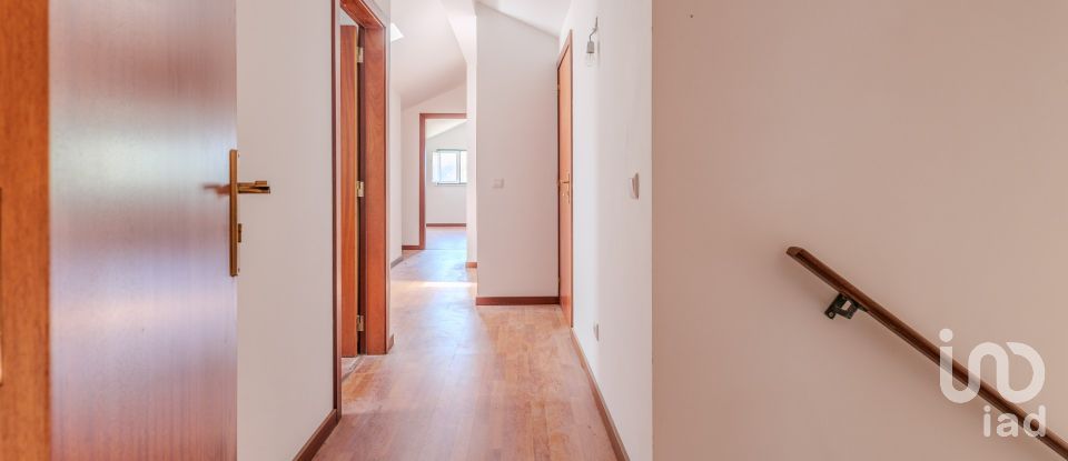 Maison T18 à Parceiros e Azoia de 764 m²