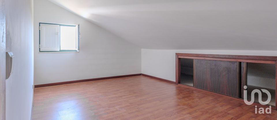 Maison T18 à Parceiros e Azoia de 764 m²