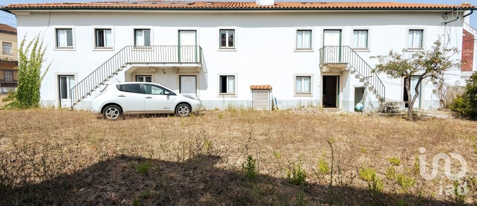 Maison T18 à Parceiros e Azoia de 764 m²