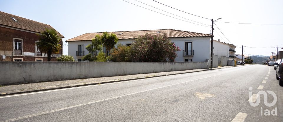 Maison T18 à Parceiros e Azoia de 764 m²