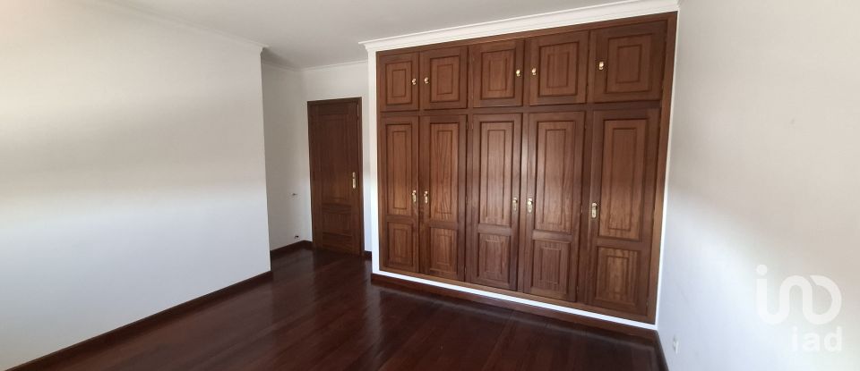 Moradia T4 em Valpaços e Sanfins de 288 m²