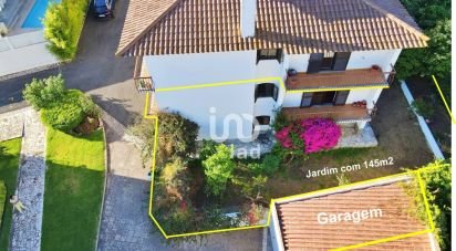 Duplex T4 à Carcavelos e Parede de 235 m²