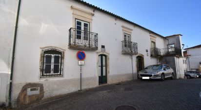 Maison traditionnelle T5 à São Miguel, Santa Eufémia e Rabaçal de 460 m²