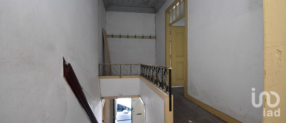 Casa tradicional T5 em São Miguel, Santa Eufémia e Rabaçal de 460 m²