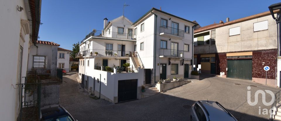 Casa tradicional T5 em São Miguel, Santa Eufémia e Rabaçal de 460 m²