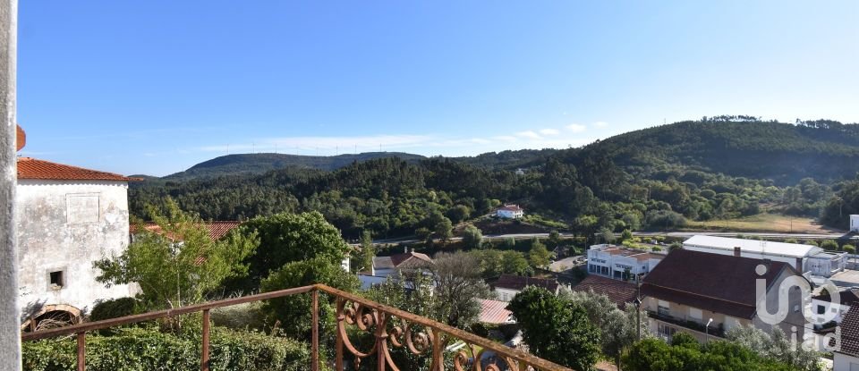 Casa tradicional T5 em São Miguel, Santa Eufémia e Rabaçal de 460 m²