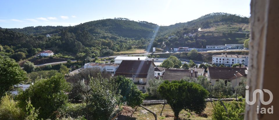 Casa tradicional T5 em São Miguel, Santa Eufémia e Rabaçal de 460 m²