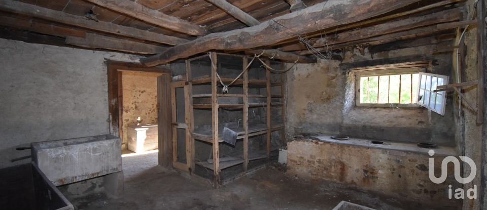 Casa tradicional T5 em São Miguel, Santa Eufémia e Rabaçal de 460 m²