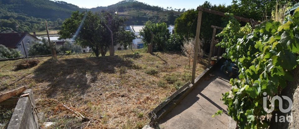 Casa tradicional T5 em São Miguel, Santa Eufémia e Rabaçal de 460 m²