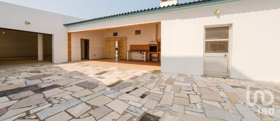 Maison T11 à Atouguia da Baleia de 533 m²