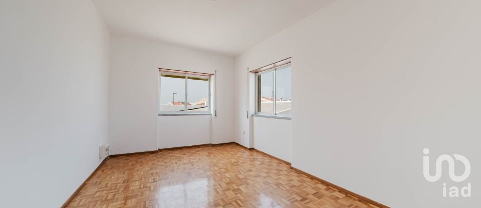 Maison T11 à Atouguia da Baleia de 533 m²