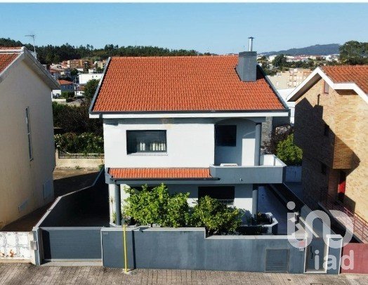 House T3 in Campo e Sobrado of 240 m²